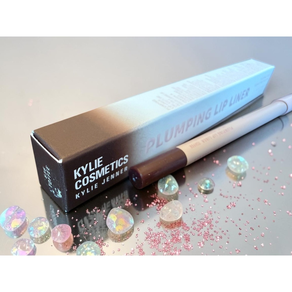 Kylie Cosmetics - Plumping Lip Liner - Shade: Toffee - *NIB*